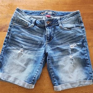 Arizona jean shorts size 9